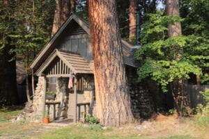 Edison Avenue cabin